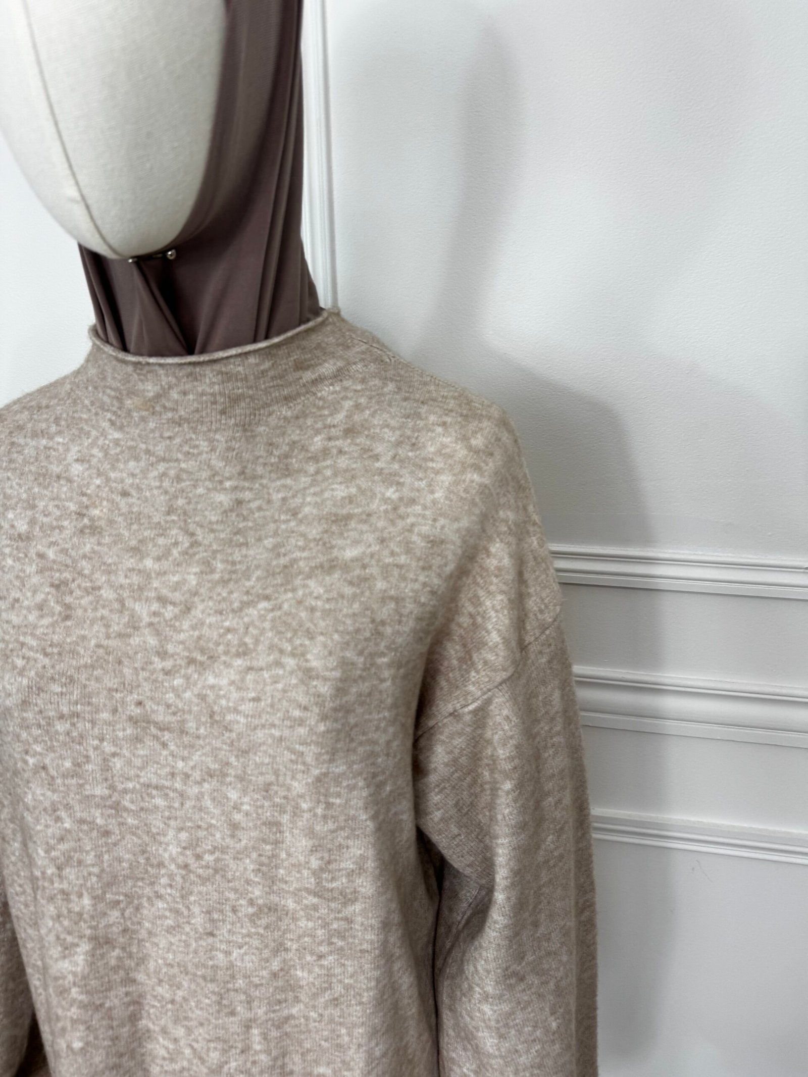 Abaya col montant - Beige – Image 2