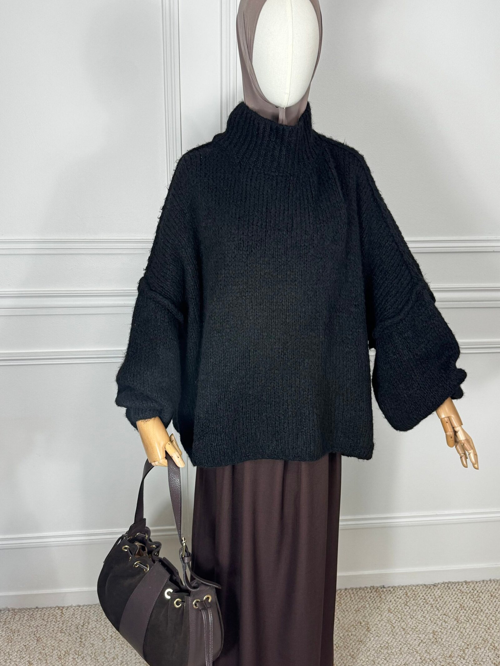 Pull Manches bouffantes - noir – Image 4