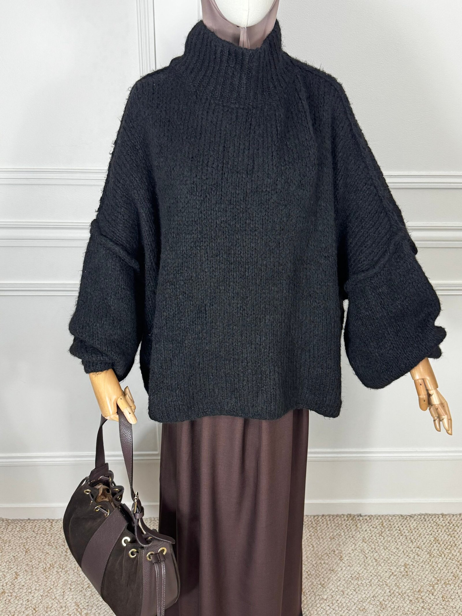 Pull Manches bouffantes - noir – Image 2